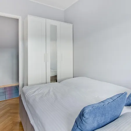 Opera House 2 - Apartamenty24 Apartman *